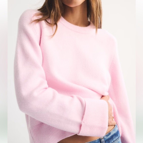 Abercrombie Wool Blend Pink Madeline Sweater - Picture 2 of 6